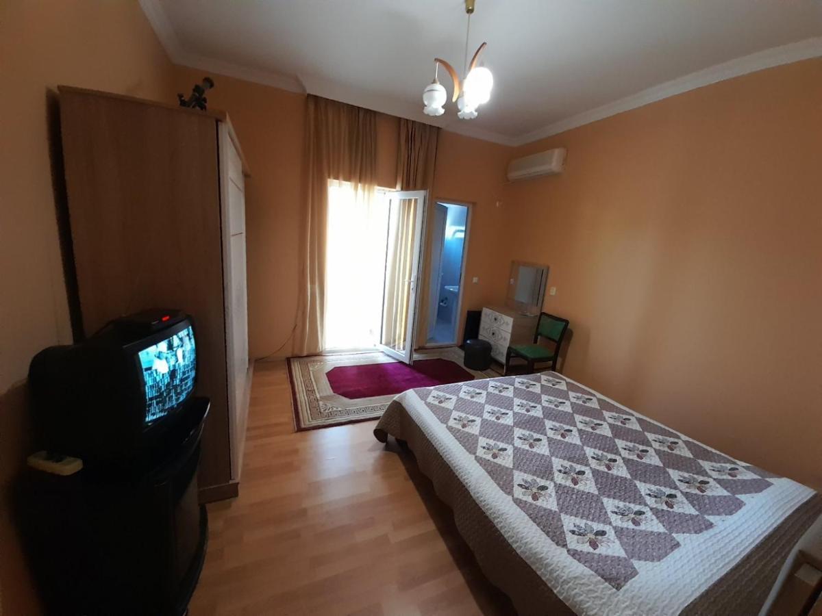 Kemeni Garden Hotel Batumi Exterior photo