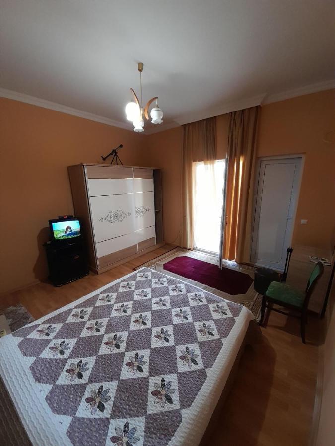 Kemeni Garden Hotel Batumi Exterior photo